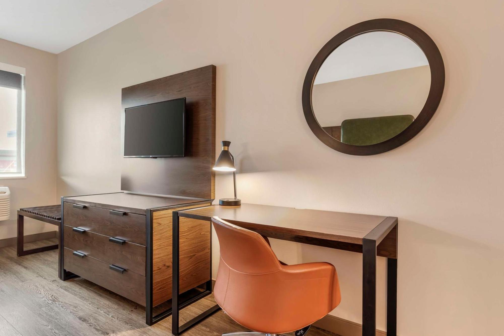 Best Western Plus Riata Браунвуд Экстерьер фото