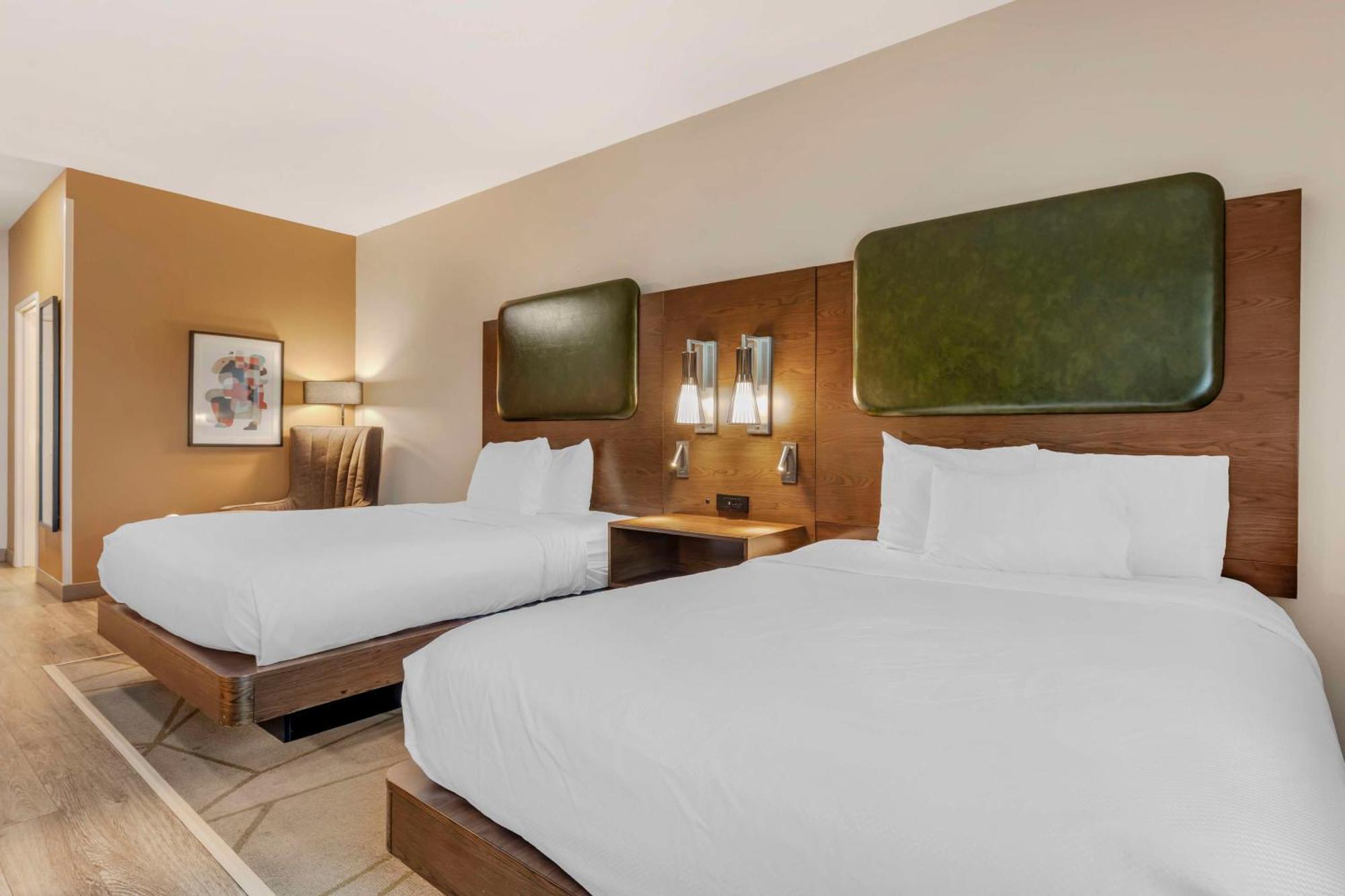 Best Western Plus Riata Браунвуд Экстерьер фото